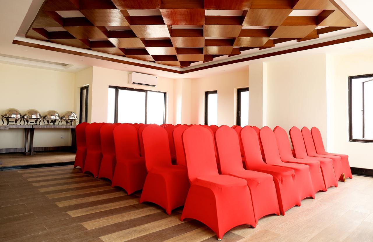 Hotel Kathmandu Inn Экстерьер фото