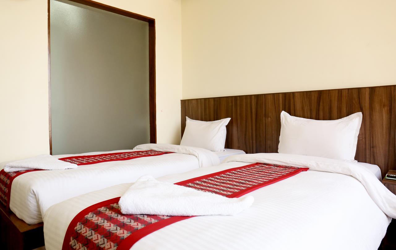 Hotel Kathmandu Inn Экстерьер фото
