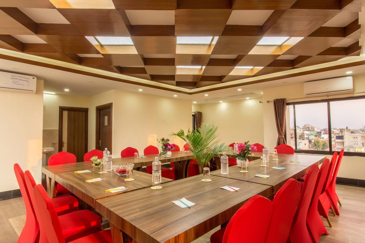 Hotel Kathmandu Inn Экстерьер фото
