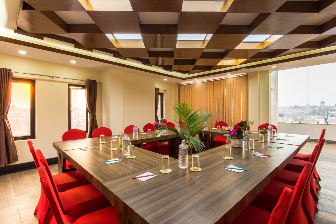 Hotel Kathmandu Inn Экстерьер фото