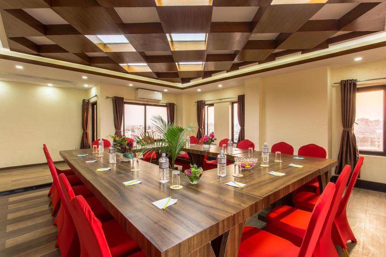 Hotel Kathmandu Inn Экстерьер фото