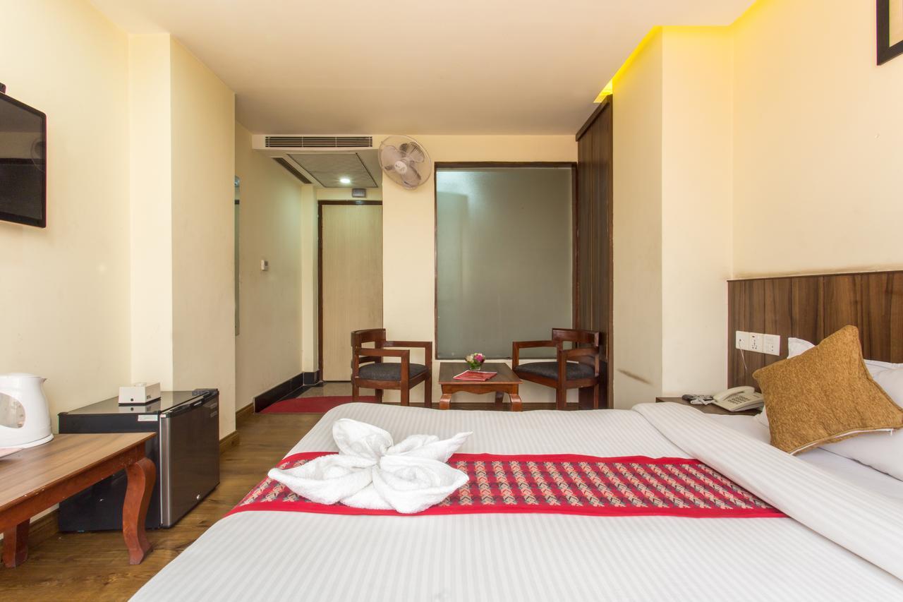 Hotel Kathmandu Inn Экстерьер фото
